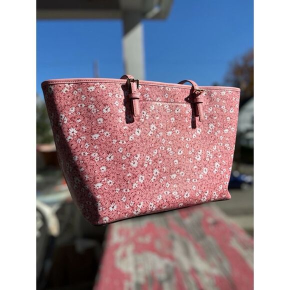 Michael Kors Large Travel Jet Set Carry All Tote, Magenta Wallet & Card Holder - Picture 10 of 16